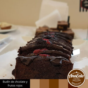 Budin de Chocolate y frutos rojos