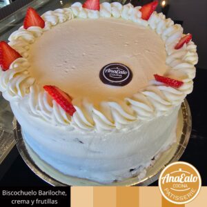 Torta Biscochuelo Bariloche, crema y frutillas CHICA