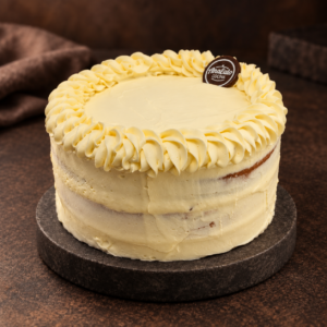 Torta Bizcochuelo DL, crema y frutillas CHICA